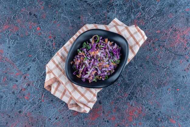 Капустные роллы с овощами и творожным сыром