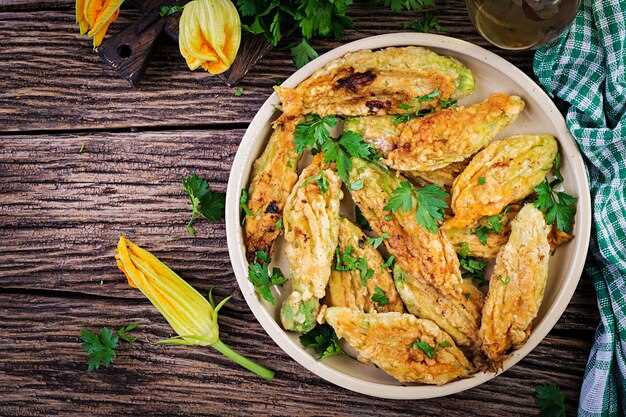 Подготовка чеснока и специи для яркого вкуса