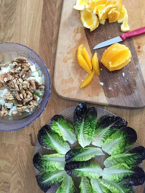 Подбор заправки: какие соусы подчеркнут вкус салата без перенасыщения