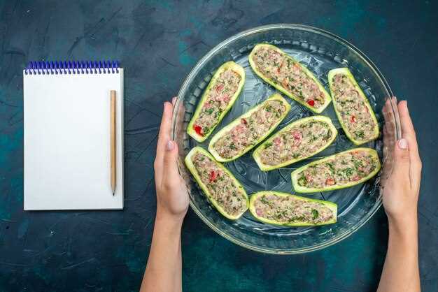 Легкий салат с кабачками и свежими овощами