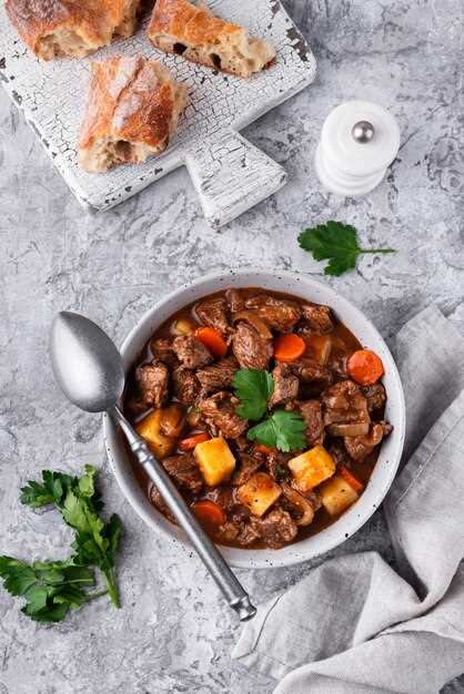 Подача и дополнения – что можно подать с картошкой и мясом